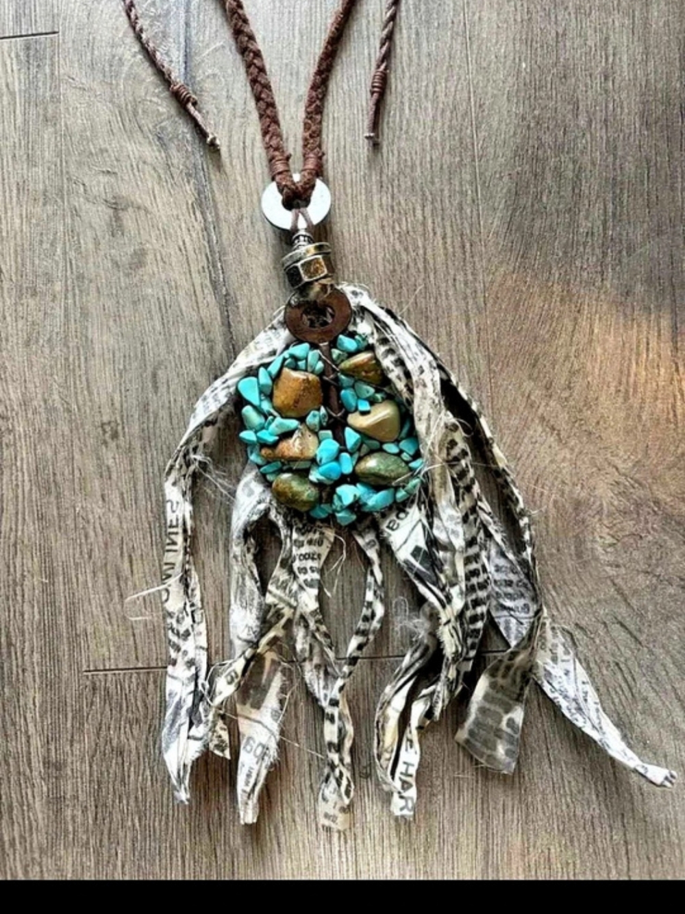 A RARE BIRD Turquoise Stone Fringe Pendant Necklace